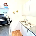 Free Parking - Quiet Apartment With Wi-Fi And Kitchen